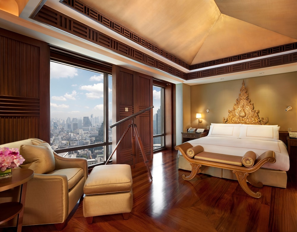 Suite (The Thai)