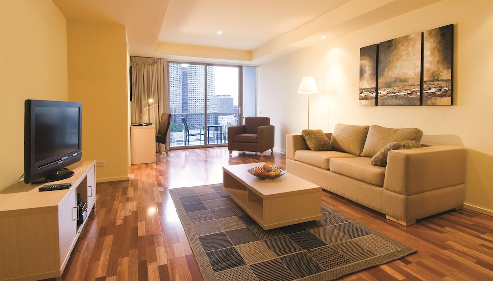 Three Bedroom Apartment (No Housekeeping) - Photo 12