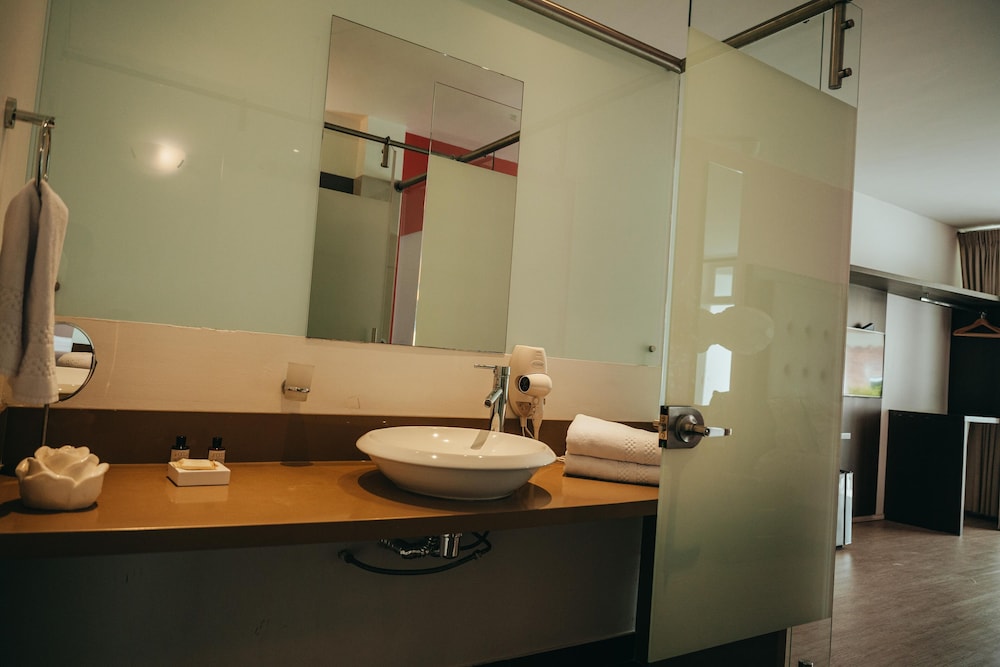 Superior Room, Accessible photo 3