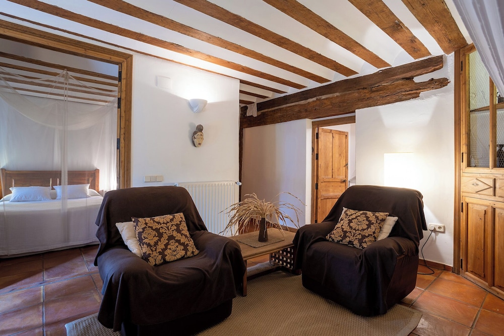 Suite - Photo 5
