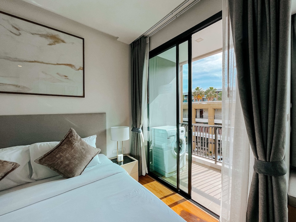 Premier Room, 1 Bedroom - Photo 10