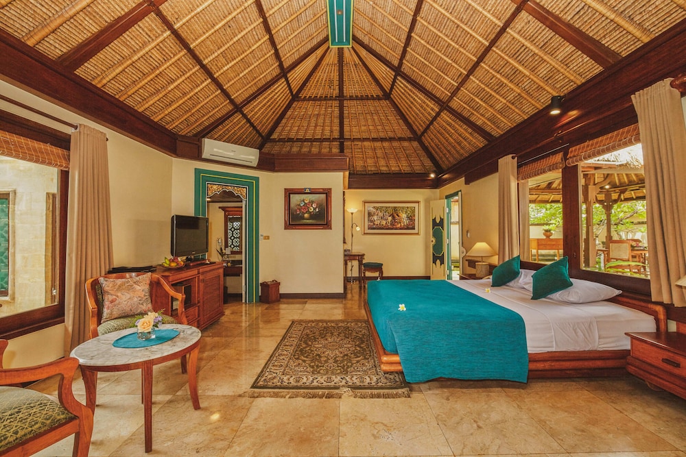 Two Bedroom Pool Villa - Photo 16