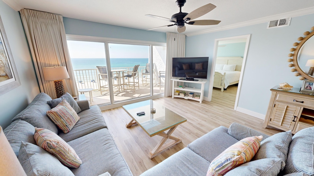 Condo, 2 Bedrooms