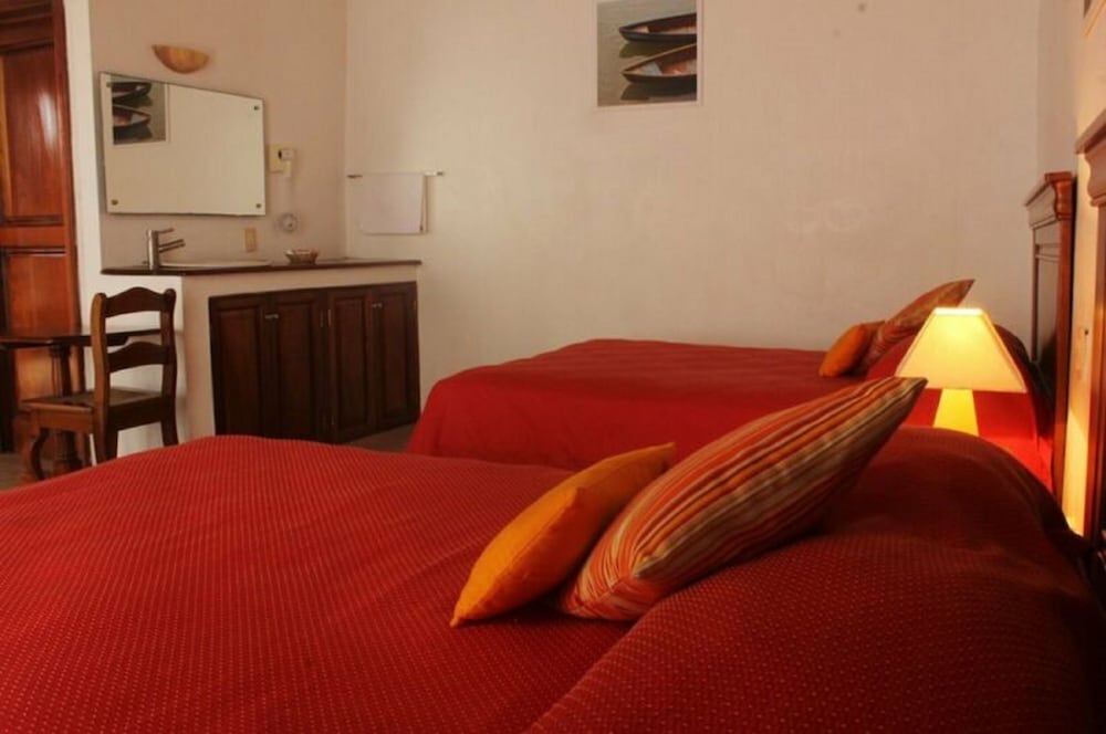 Standard Double Room, 2 Double Beds photo 3