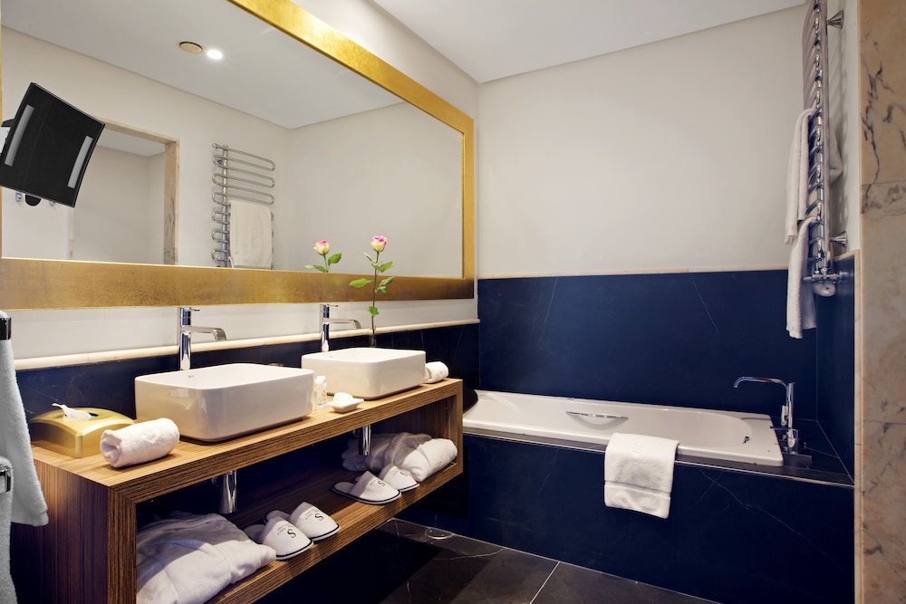 Superior Double Room, Private Pool, Sea View (swim up)