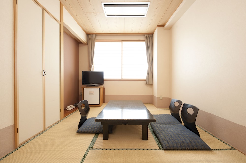 Japanese Style Room For 3 People