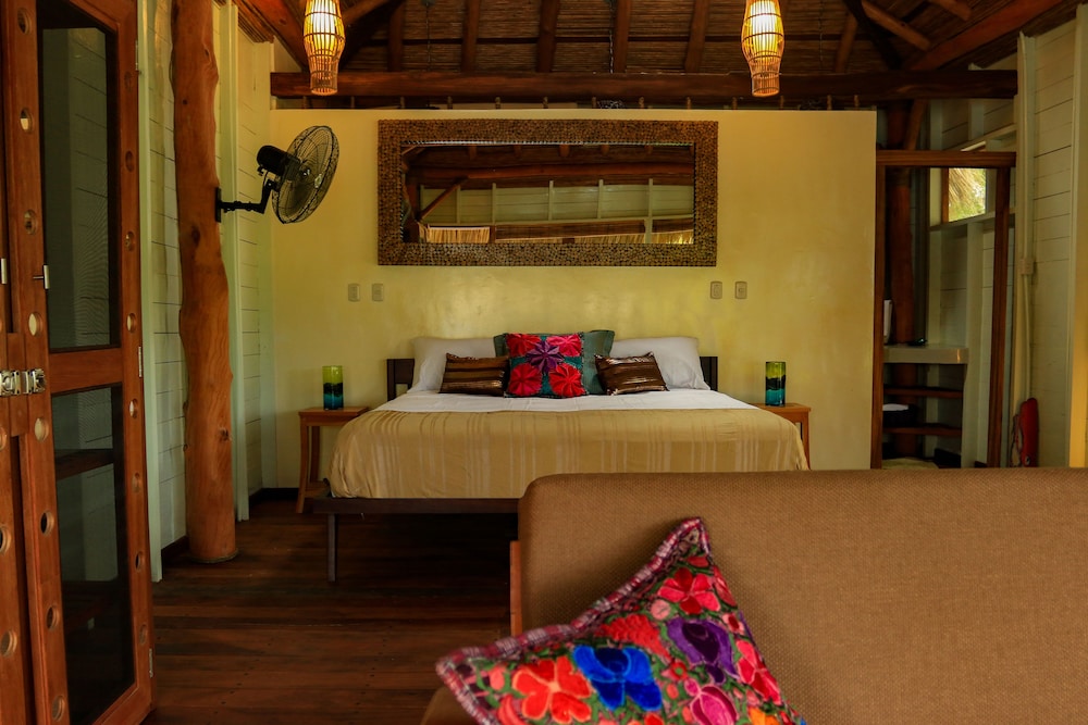 Cabin, 1 King Bed