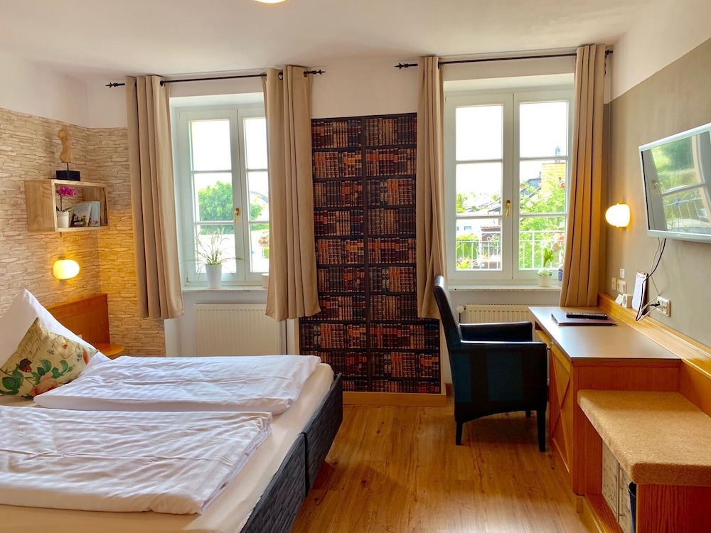 Standard Double Room photo 3