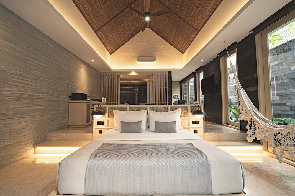 Smart 1 Bedroom Villa With Private Pool & Jacuzzi - Near Construction - Photo 8