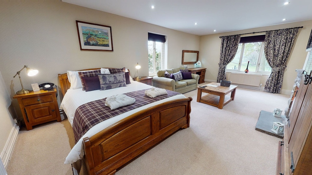 Junior Double Room, 1 King Bed photo 2