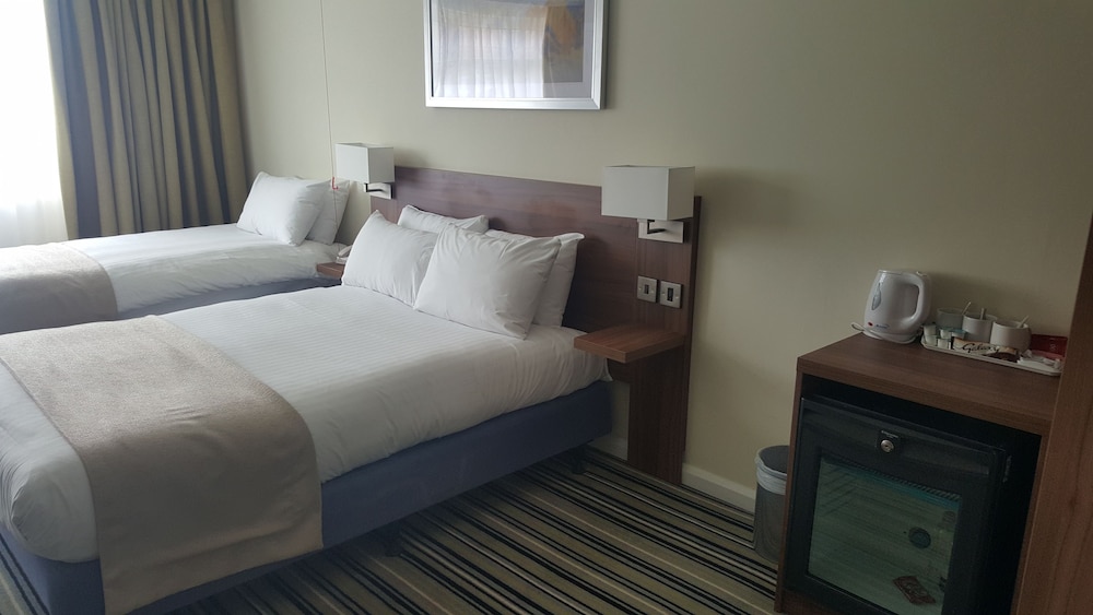 Standard Room, 2 Twin Beds - Photo 4