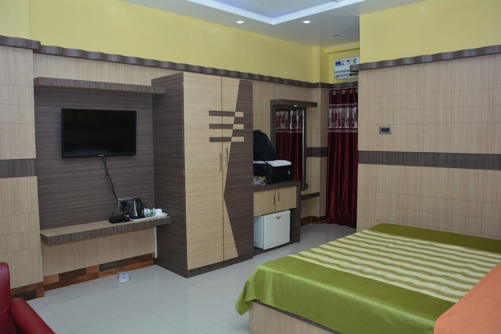 Standard Double Room, City View - Photo 6