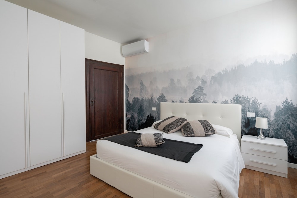 Deluxe Apartment, 2 Bedrooms, Canal View (2 - Check-in online) photo 1