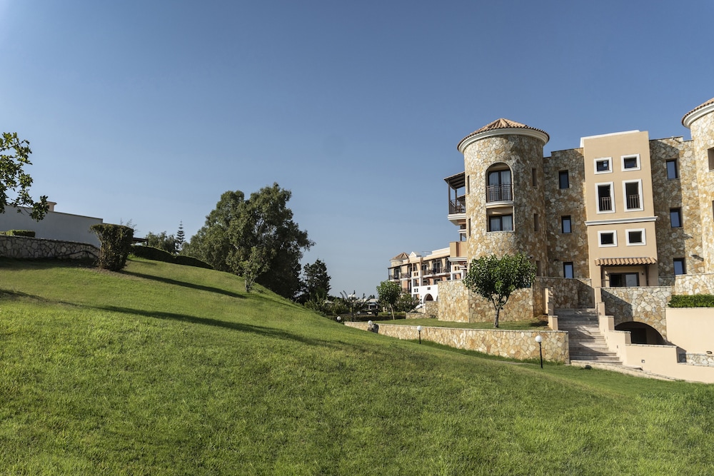 Family Apartment (Main Building) - Photo 3