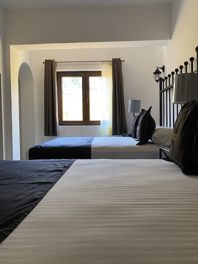 Superior Room, 2 Queen Beds, Courtyard Area (Terraza) photo 2