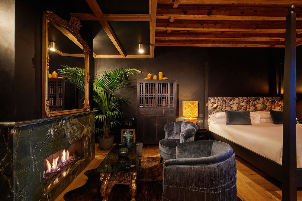 Suite Suite