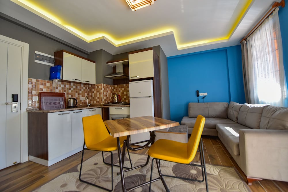 Suite, 1 Bedroom photo 3