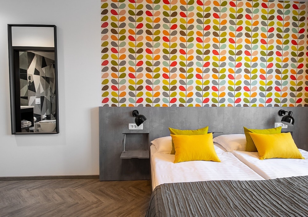 Double Room - Photo 6