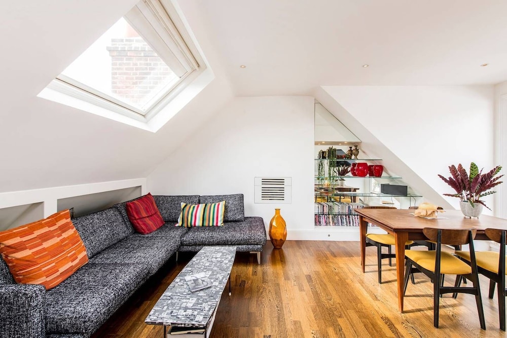 Apartment (2 Bedrooms)