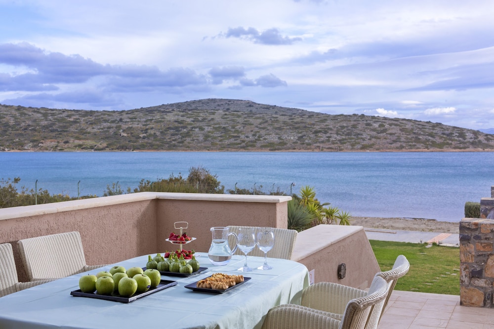 Elounda Seafront Villa - Photo 13