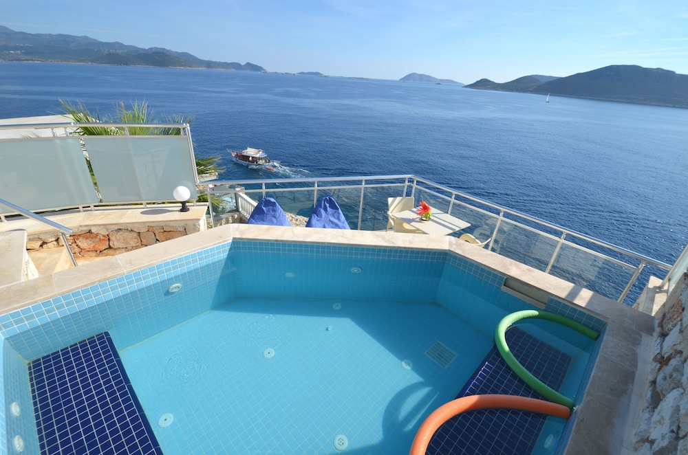 Sunrise Island Room photo 3