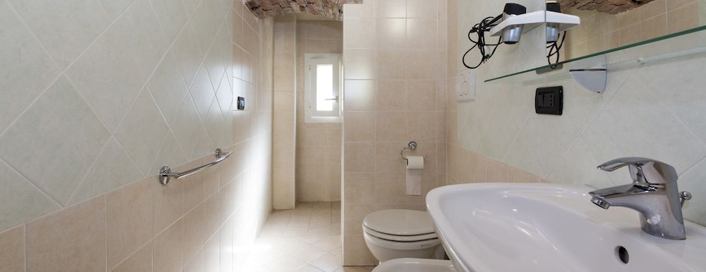 Triple Room - Photo 2