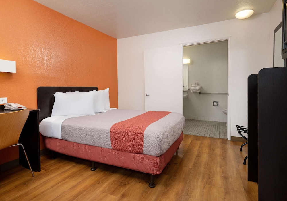 Standard Room, 1 Double Bed, Non Smoking photo 1