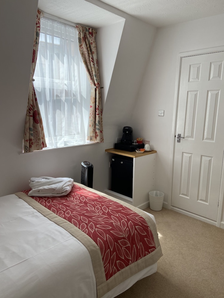 Superior Single Room, Ensuite (Room 5) photo 3