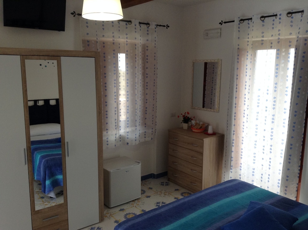 Deluxe Triple Room photo 1