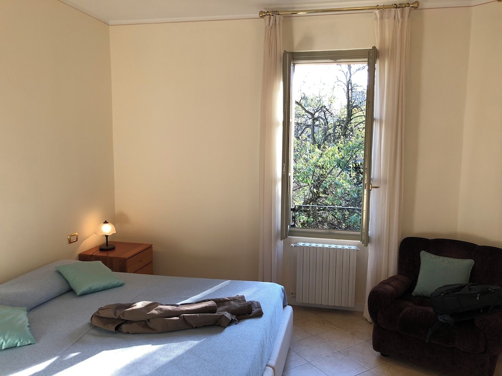 City Apartment, 2 Bedrooms, Kitchen