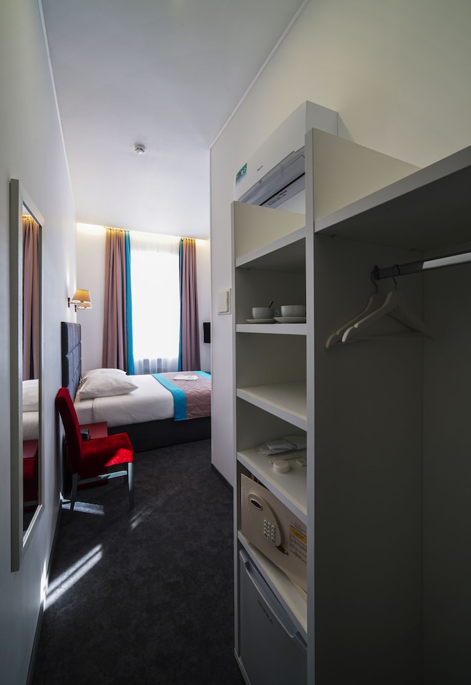 Standard Double Room photo 2