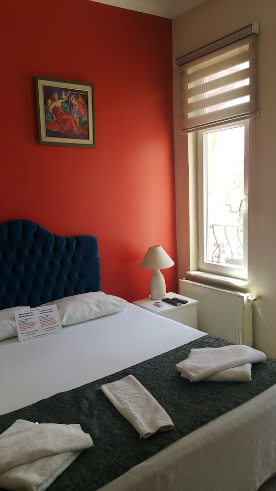 Standard Triple Room photo 3