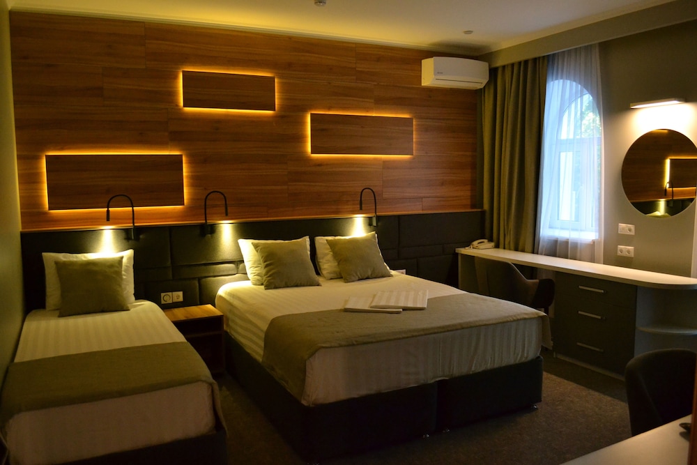 Luxury Triple Room, 3 Twin Beds, Non Smoking photo 1