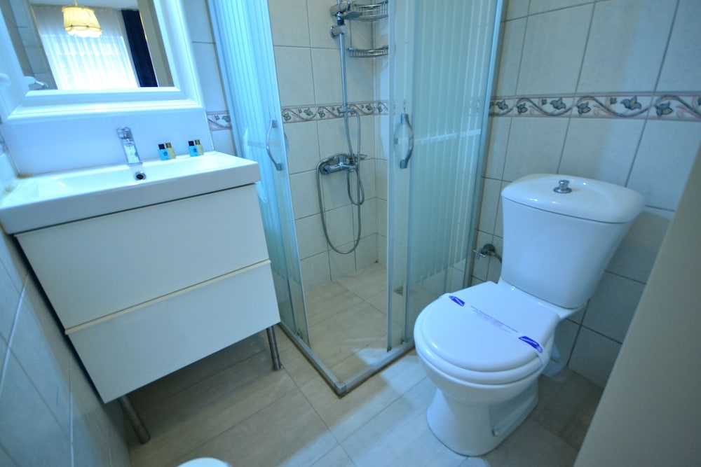 Standard Triple Room photo 2
