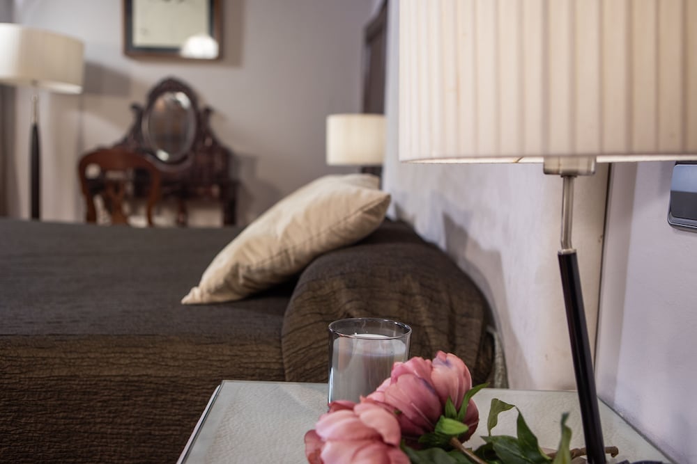 Suite - Photo 7