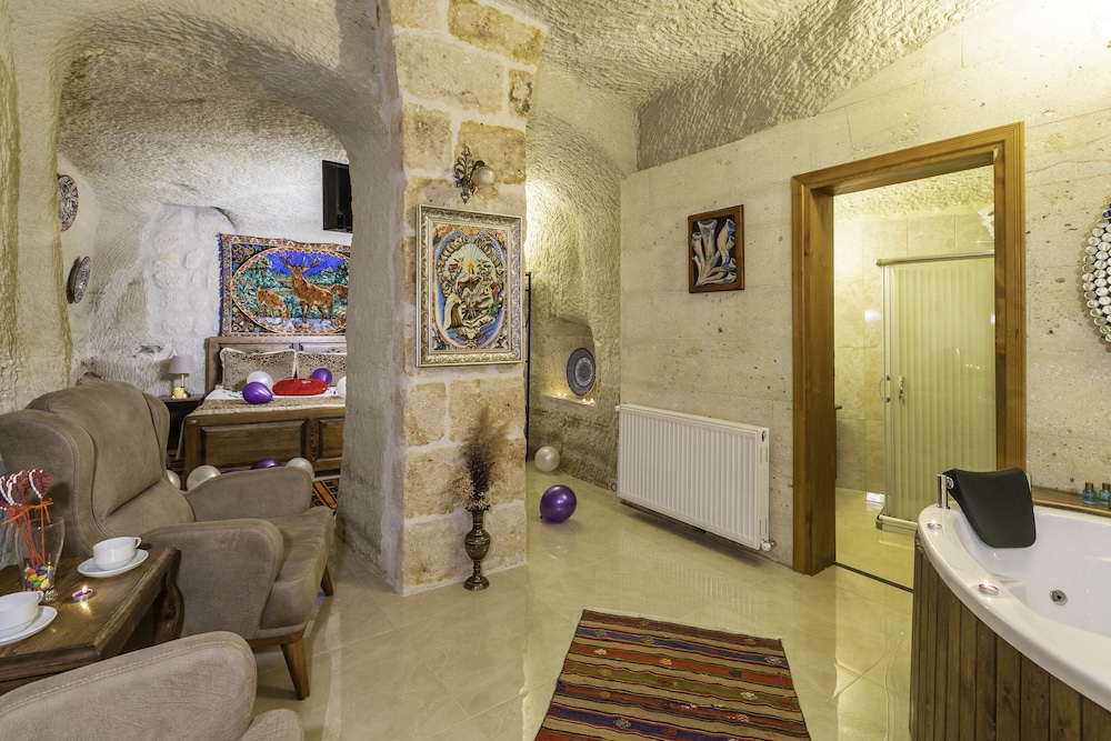 Royal Suite - Photo 15