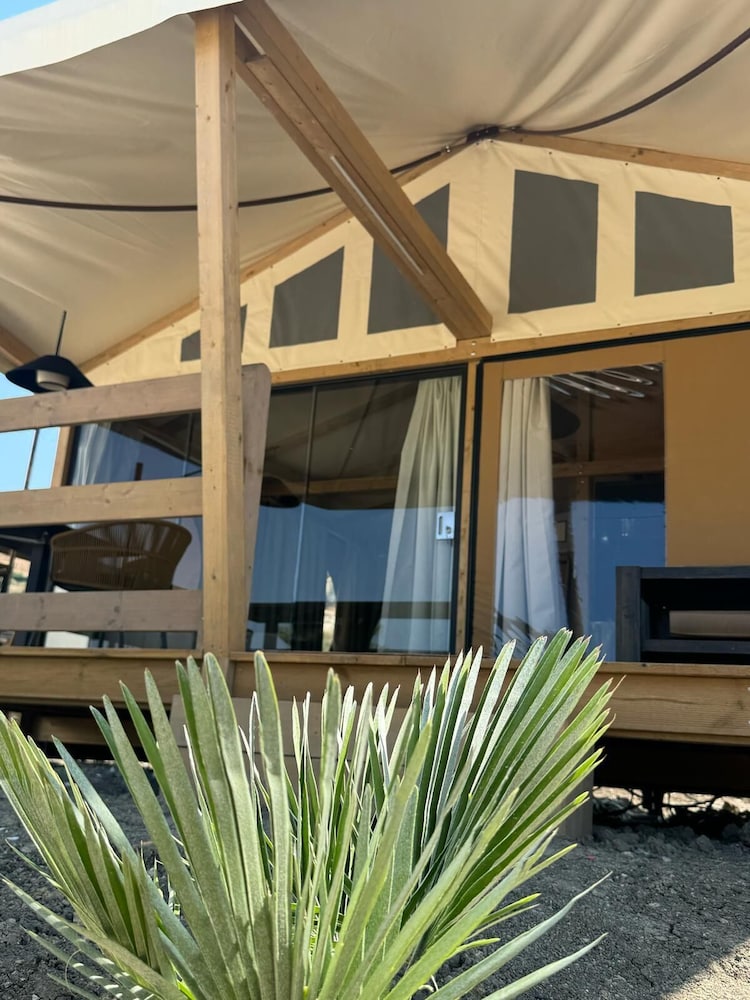 Deluxe Tent, Garden View, Annex Building photo 2