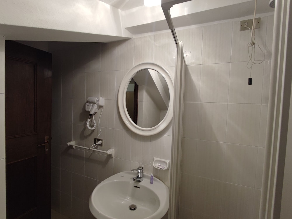 Standard Single Room photo 3