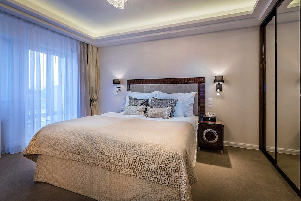 Standard Suite photo 1