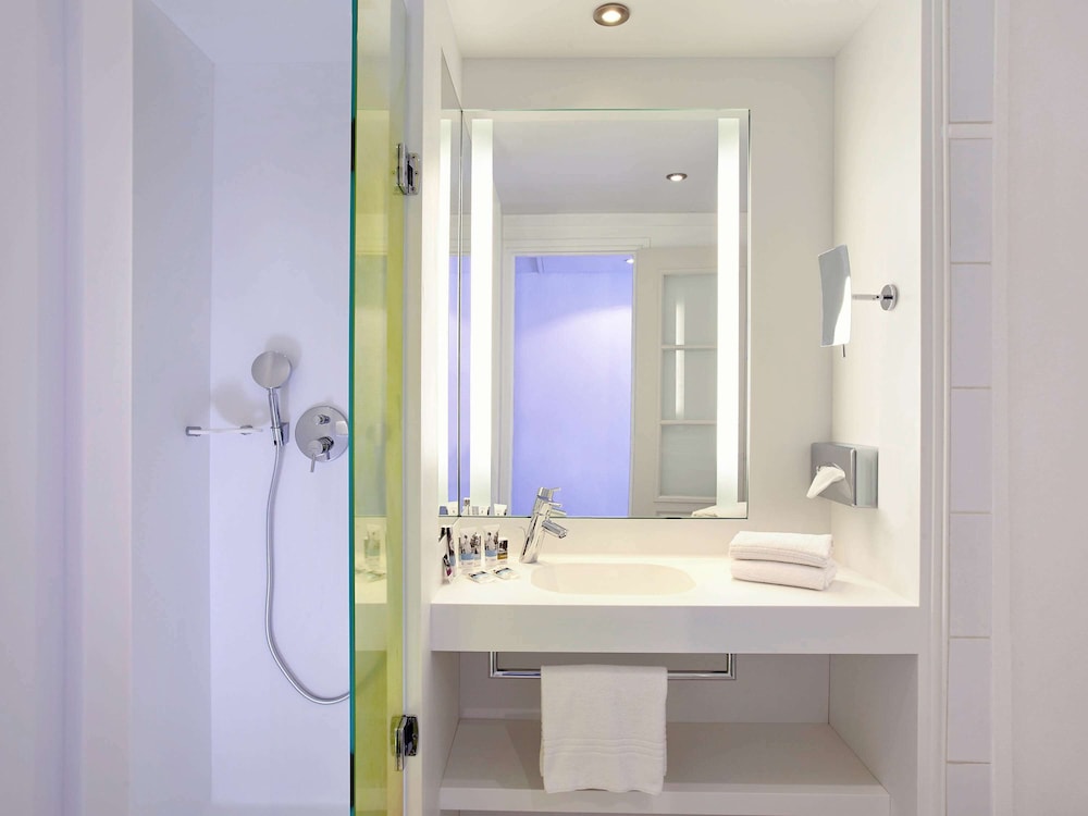 Classic Double Room, Multiple Beds - Photo 5