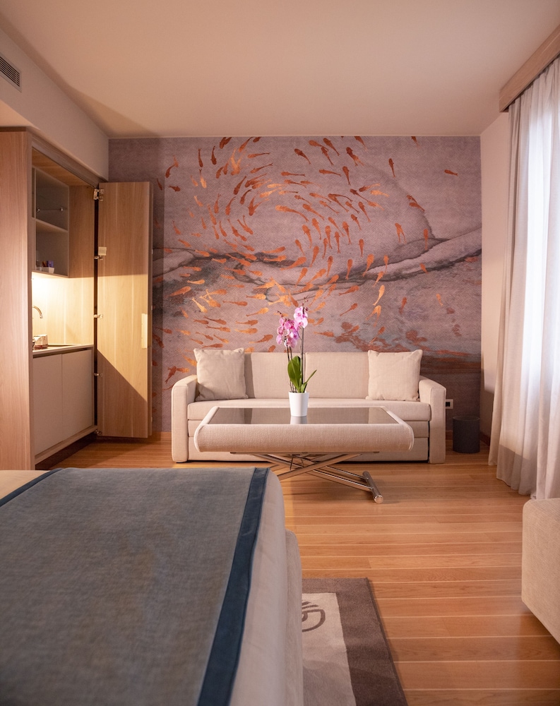 One-bedroom Junior Suite, sea view of the Baia delle Favole, photo 6