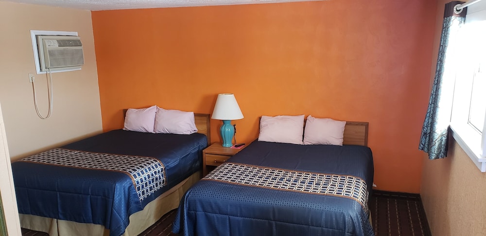 Deluxe Room, 2 Double Beds, Smoking photo 1