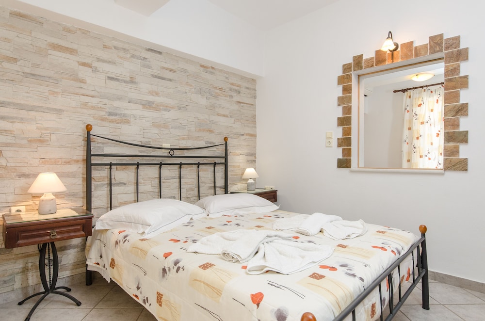 Apartment, 2 Bedrooms, Basement