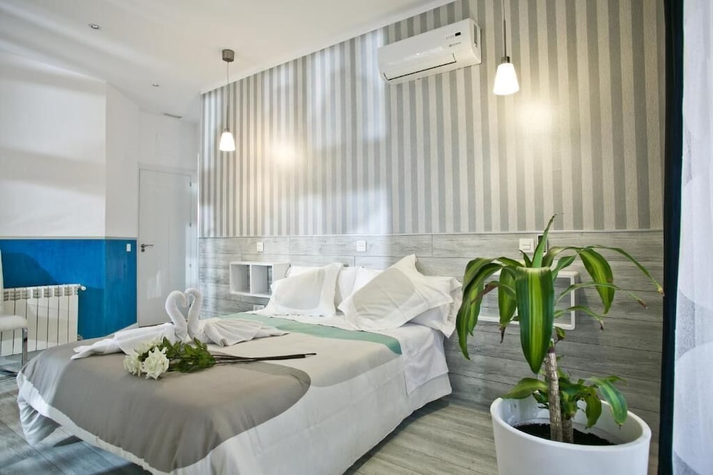 Superior Double Room, City View