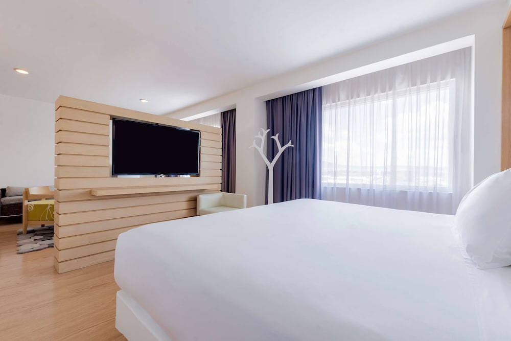 Junior Suite (Extra Bed 3 adults) - Photo 1