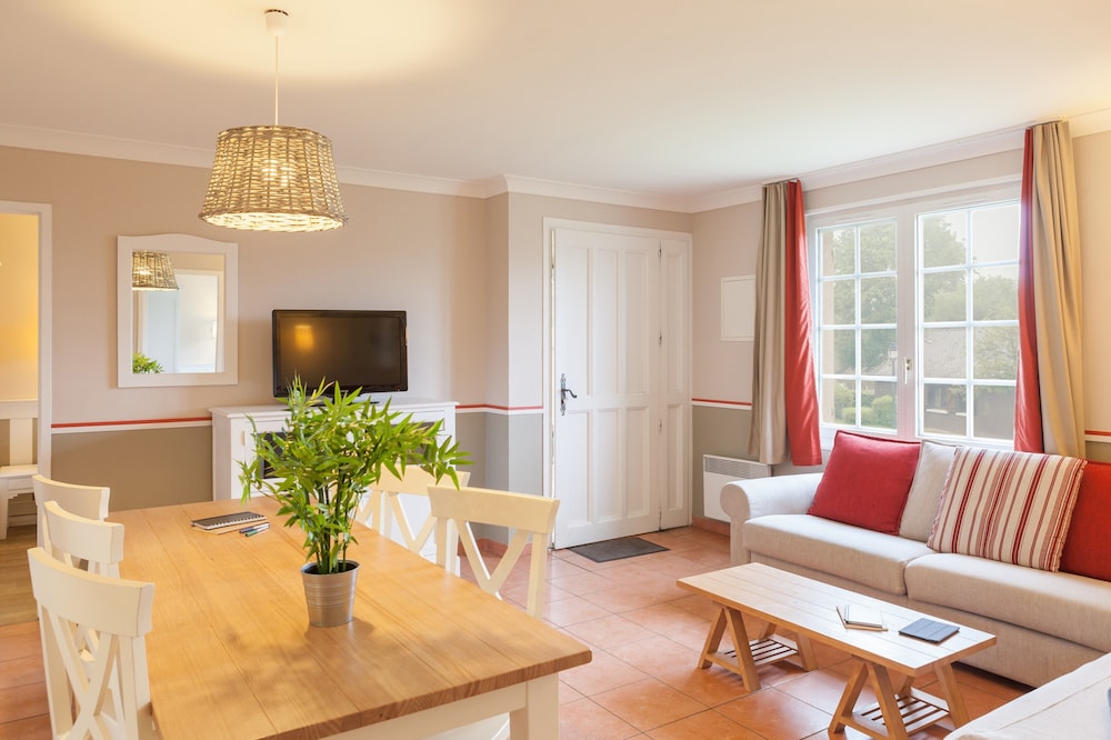 House 6 people - 2 bedrooms - Single - Story or Duplex - Terrace photo 3