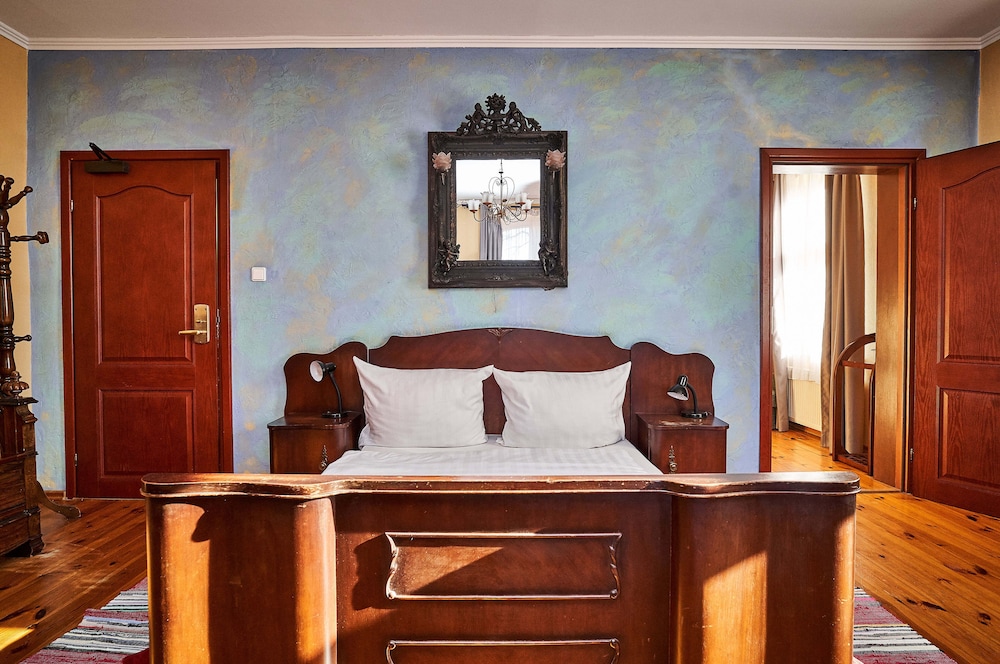 Apartment - Photo 1