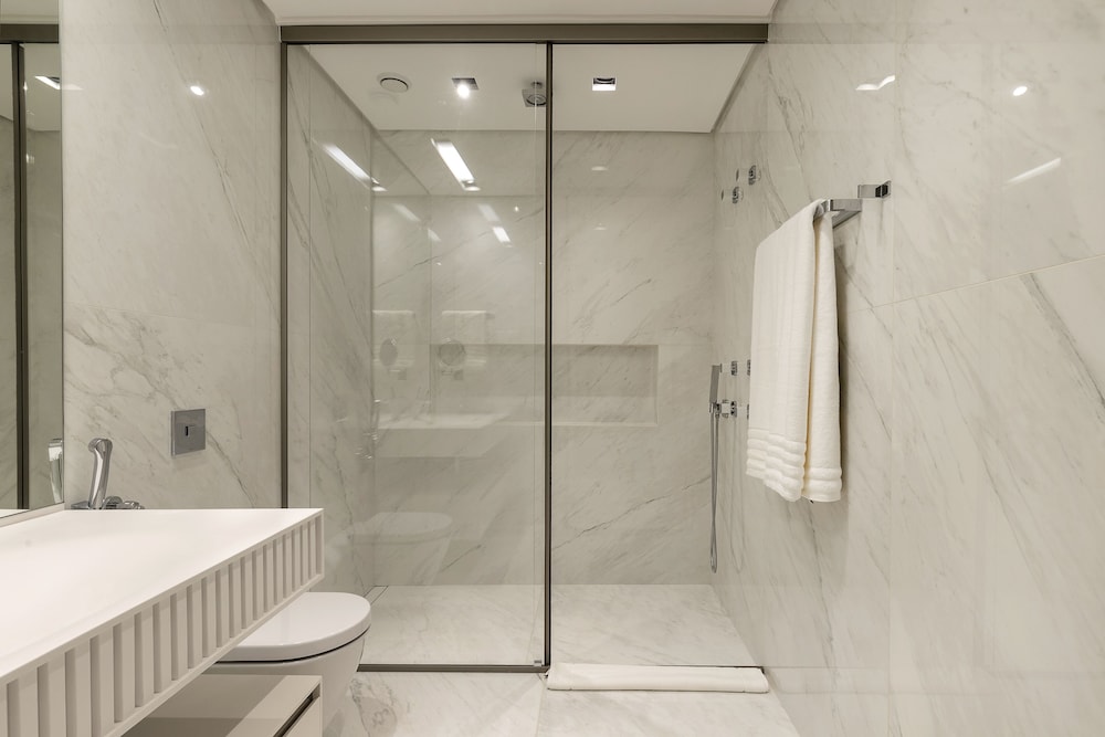 Suite LK Joy