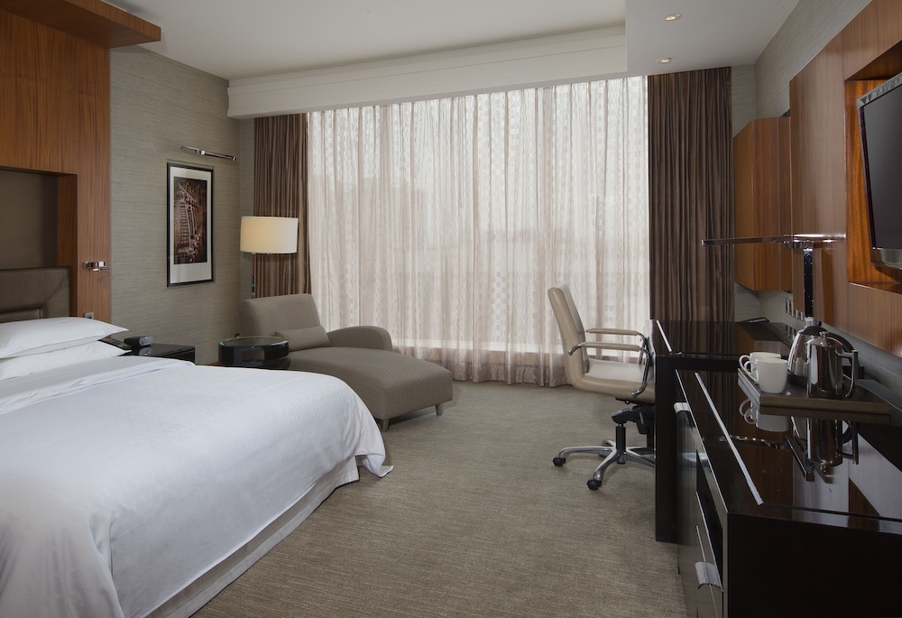 Executive Suite photo 2