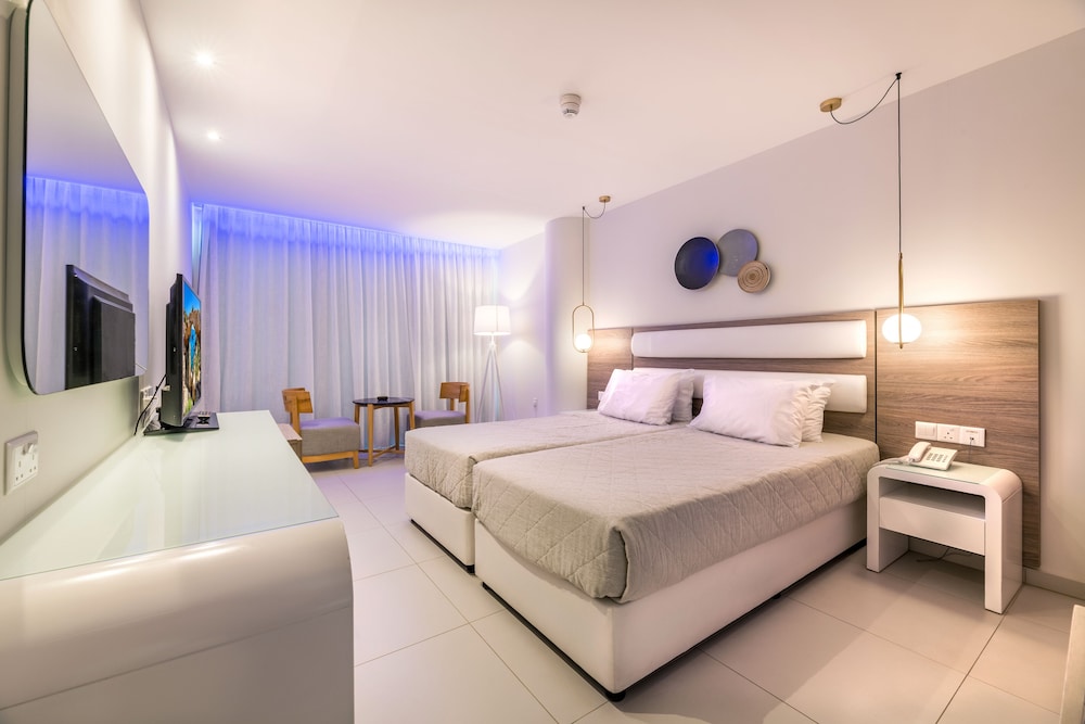 Penthouse, Sea View - Photo 5